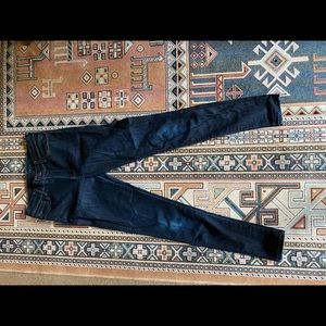 Dark wash skinny jeans - darling fit